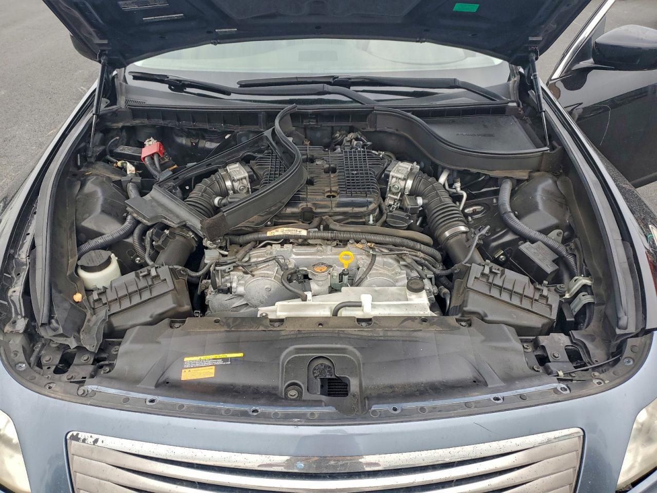 2013 INFINITI G37