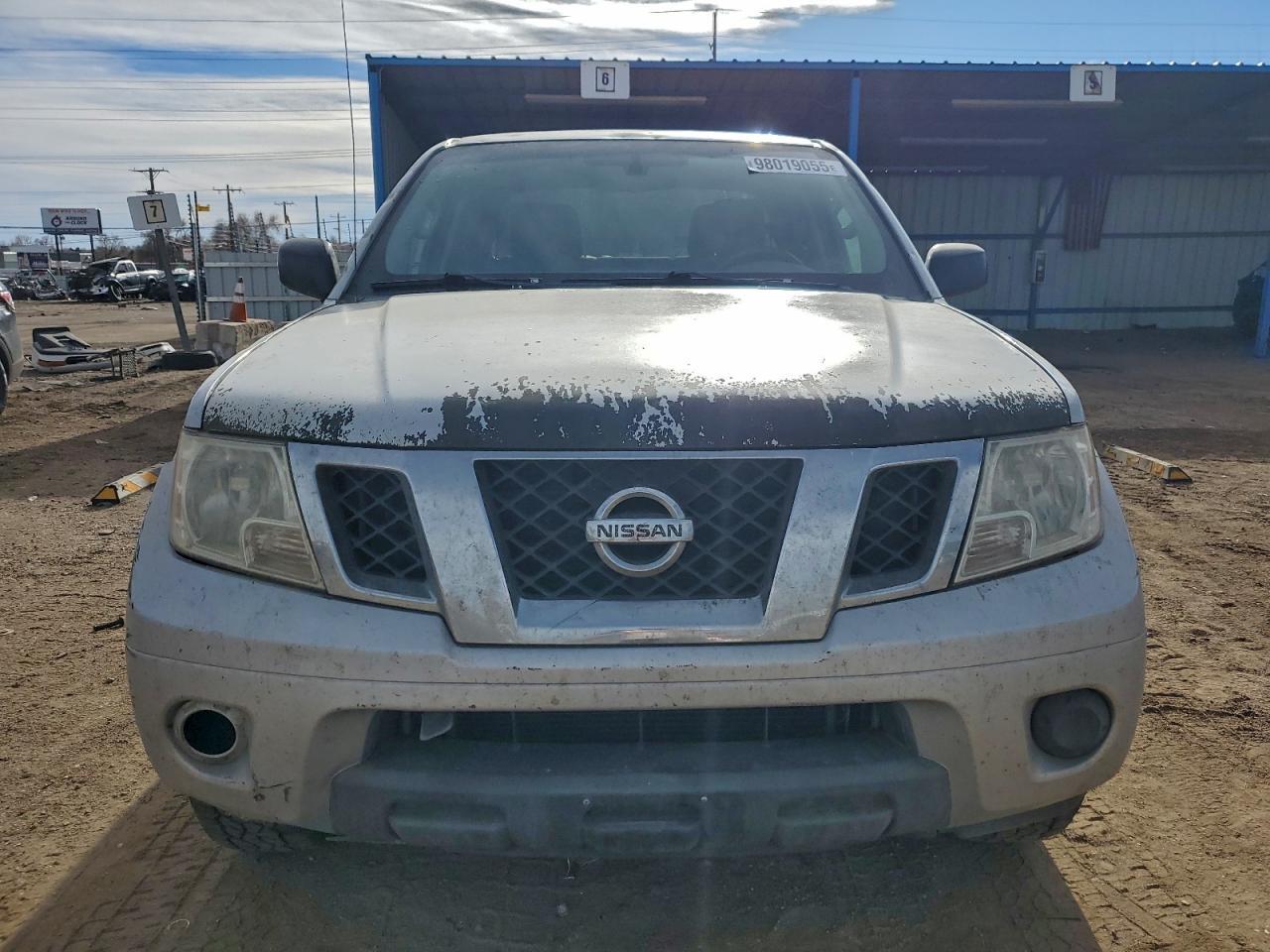 2012 NISSAN Frontier