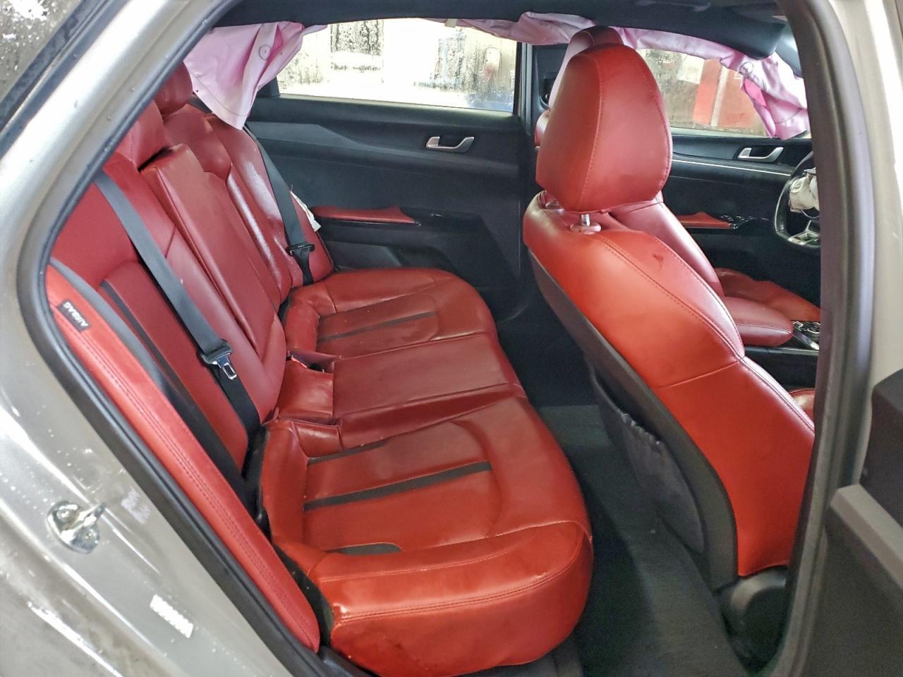 2022 KIA K5
