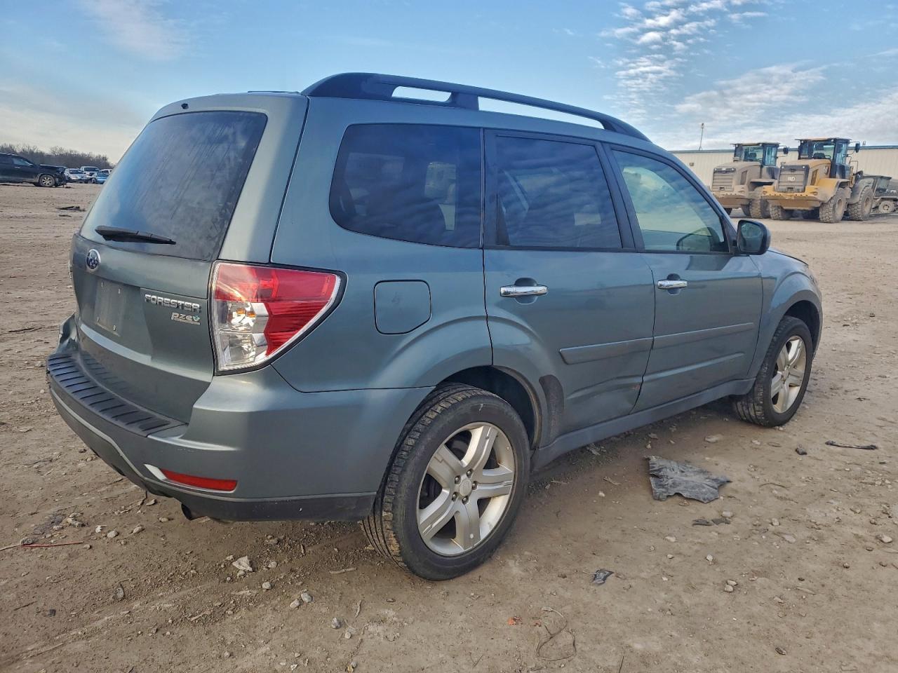 2010 SUBARU FORESTER