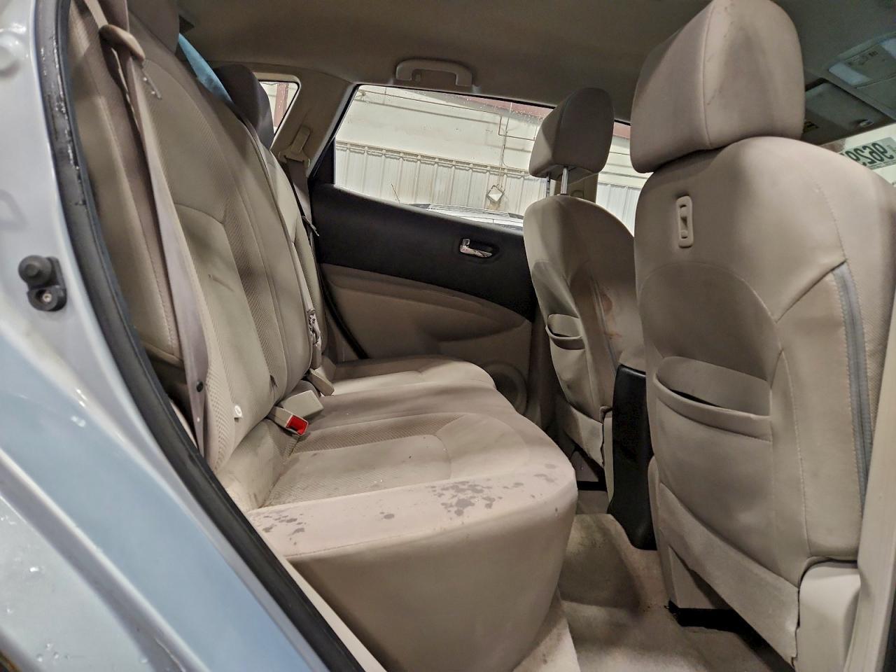 2014 NISSAN ROGUE