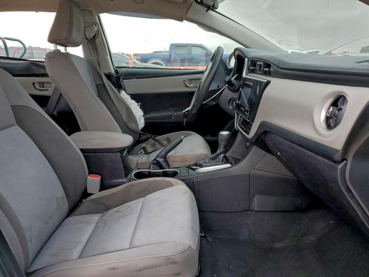 2019 TOYOTA COROLLA
