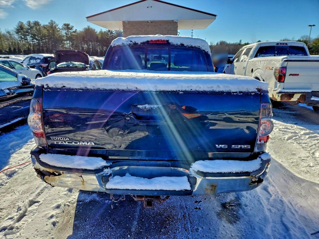2010 TOYOTA TACOMA