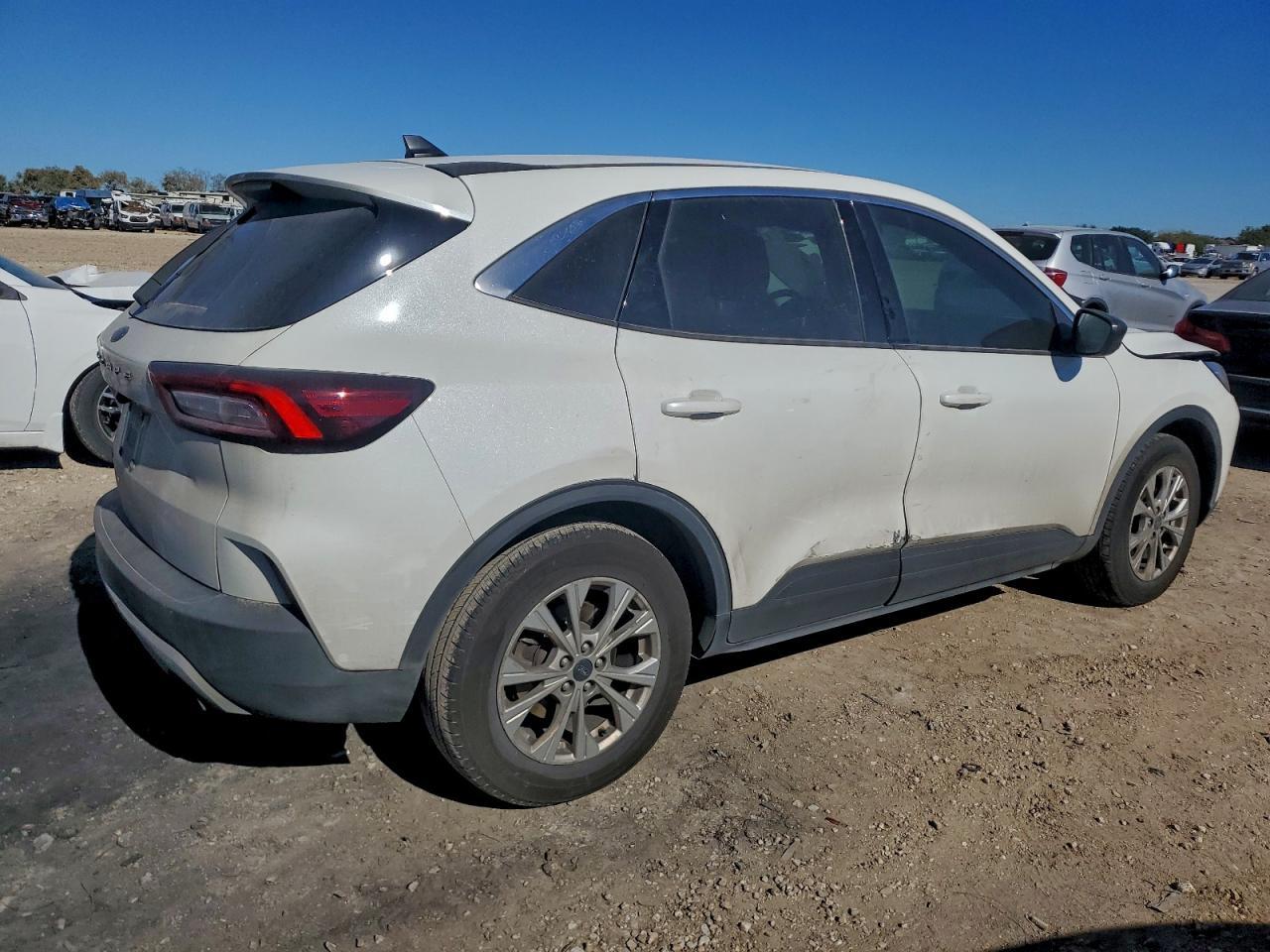 2023 FORD ESCAPE