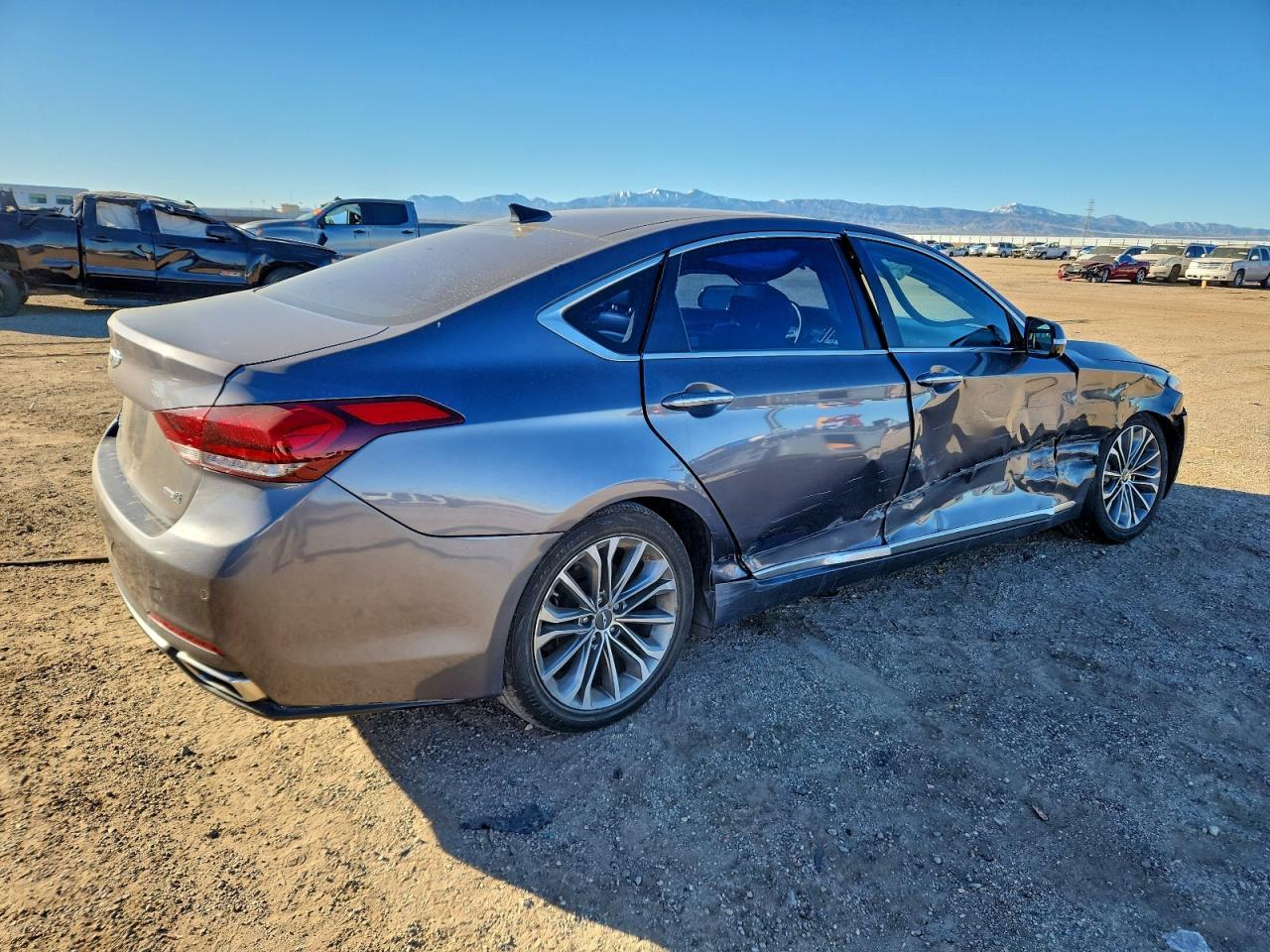 2015 HYUNDAI GENESIS