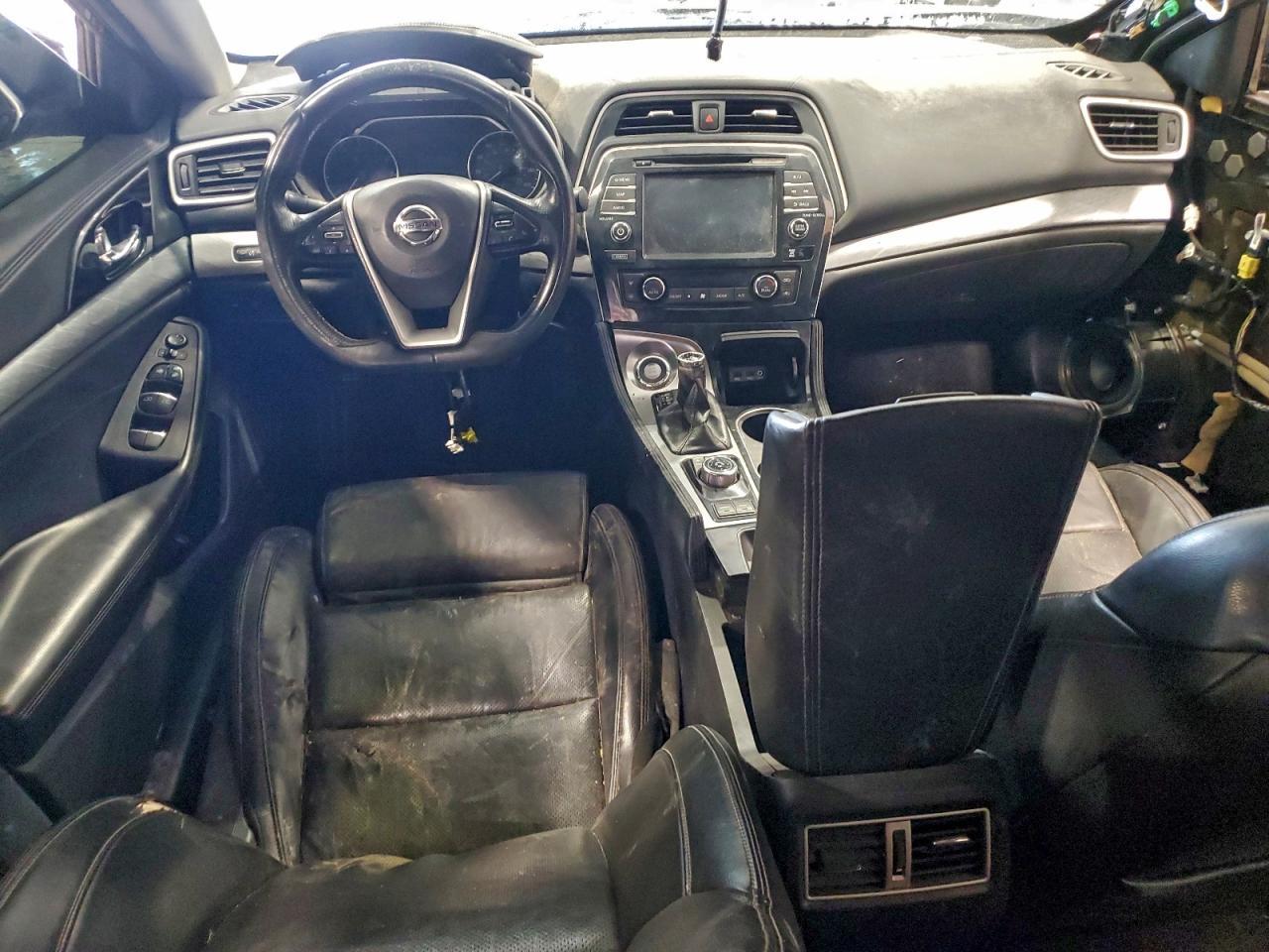 2017 NISSAN Maxima
