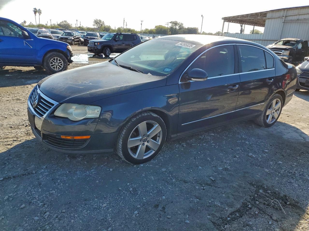 2008 VOLKSWAGEN Passat