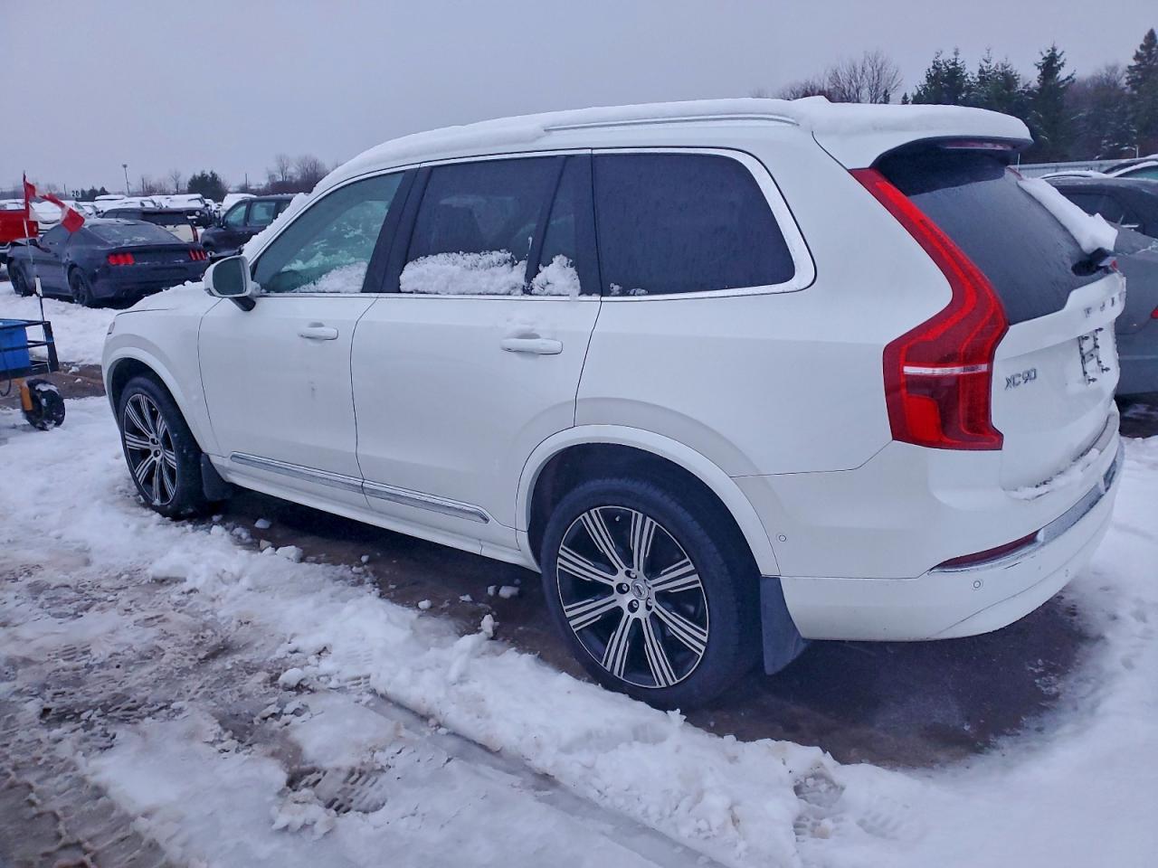 2024 VOLVO XC90