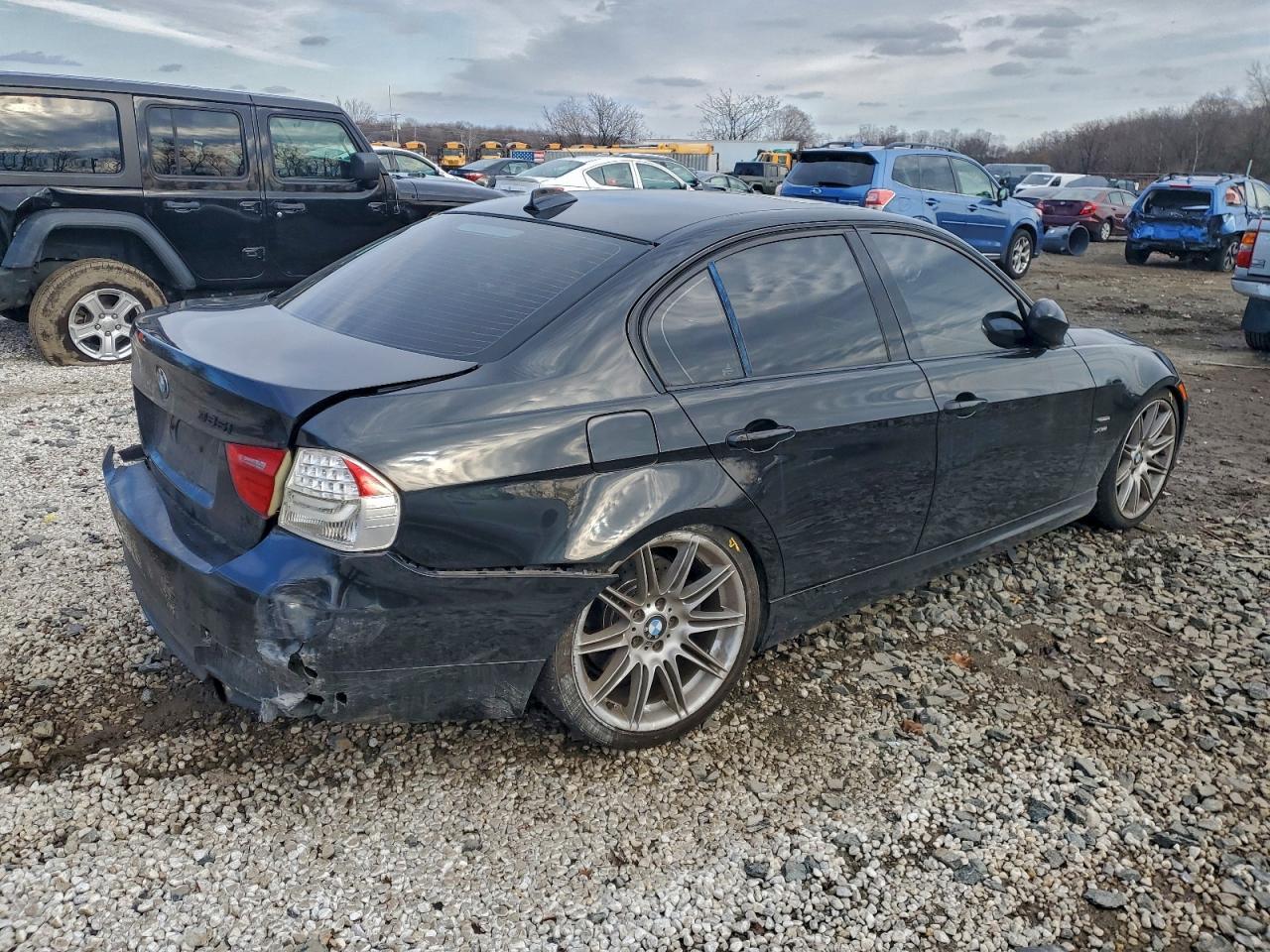 2011 BMW 3 SERIES