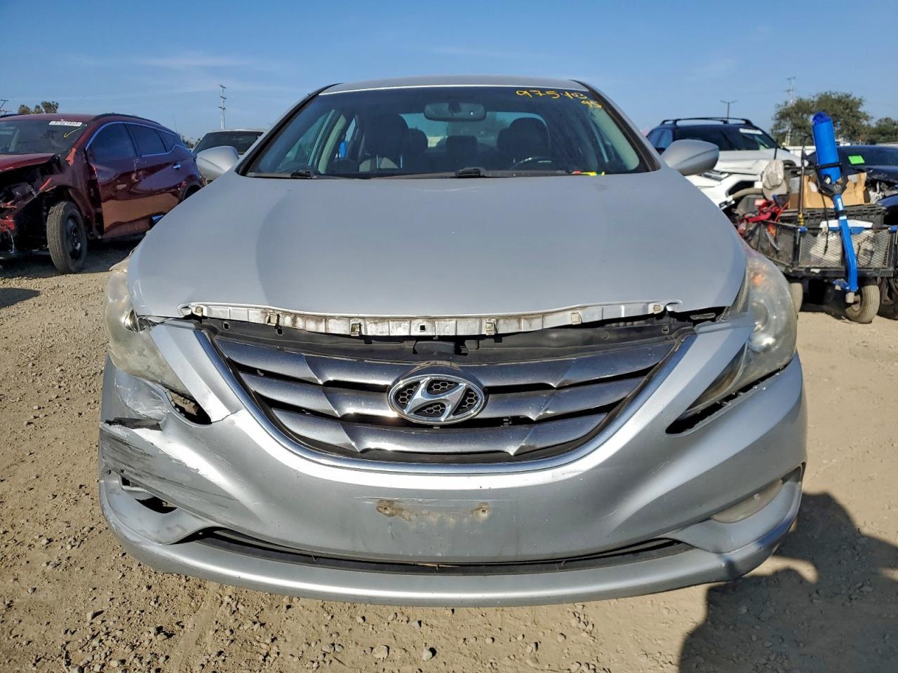 2011 HYUNDAI SONATA