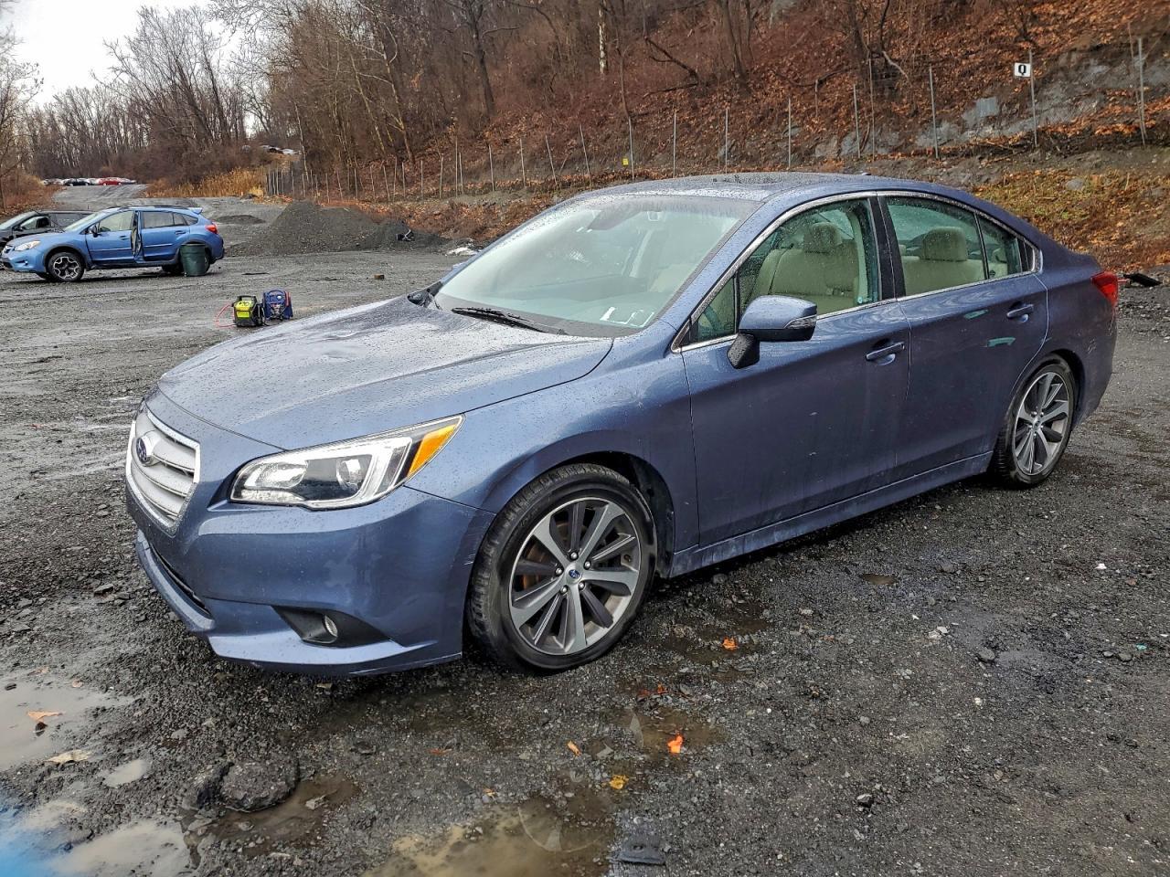 2017 SUBARU Legacy