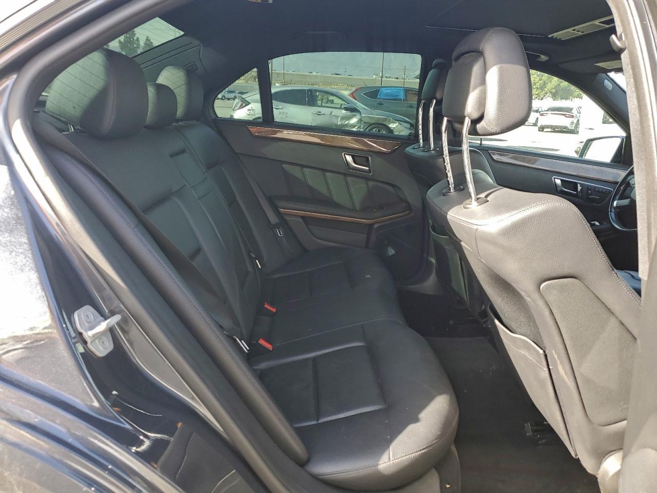 2012 MERCEDES-BENZ E-Class