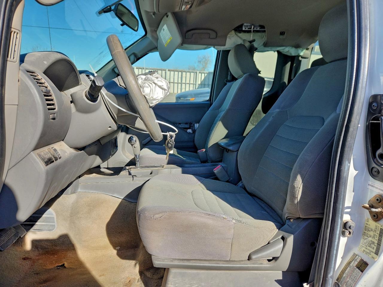 2015 NISSAN Frontier
