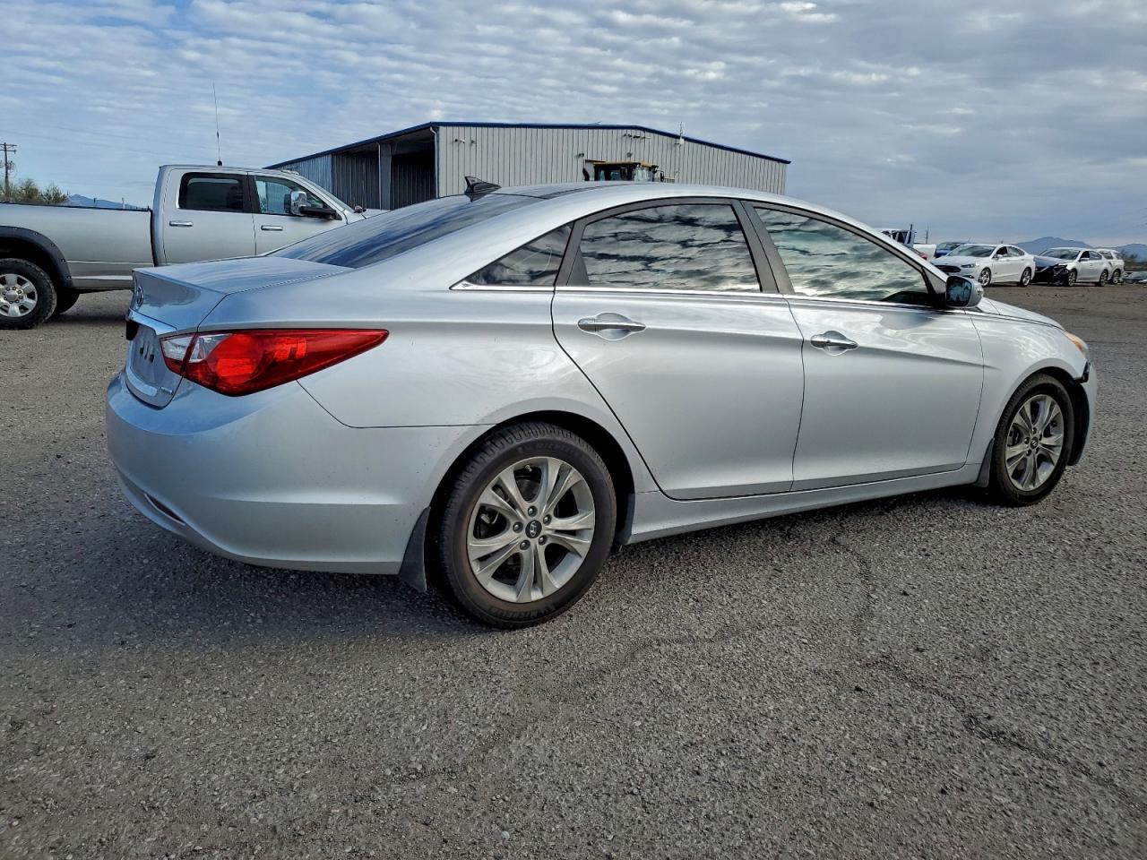2013 HYUNDAI SONATA