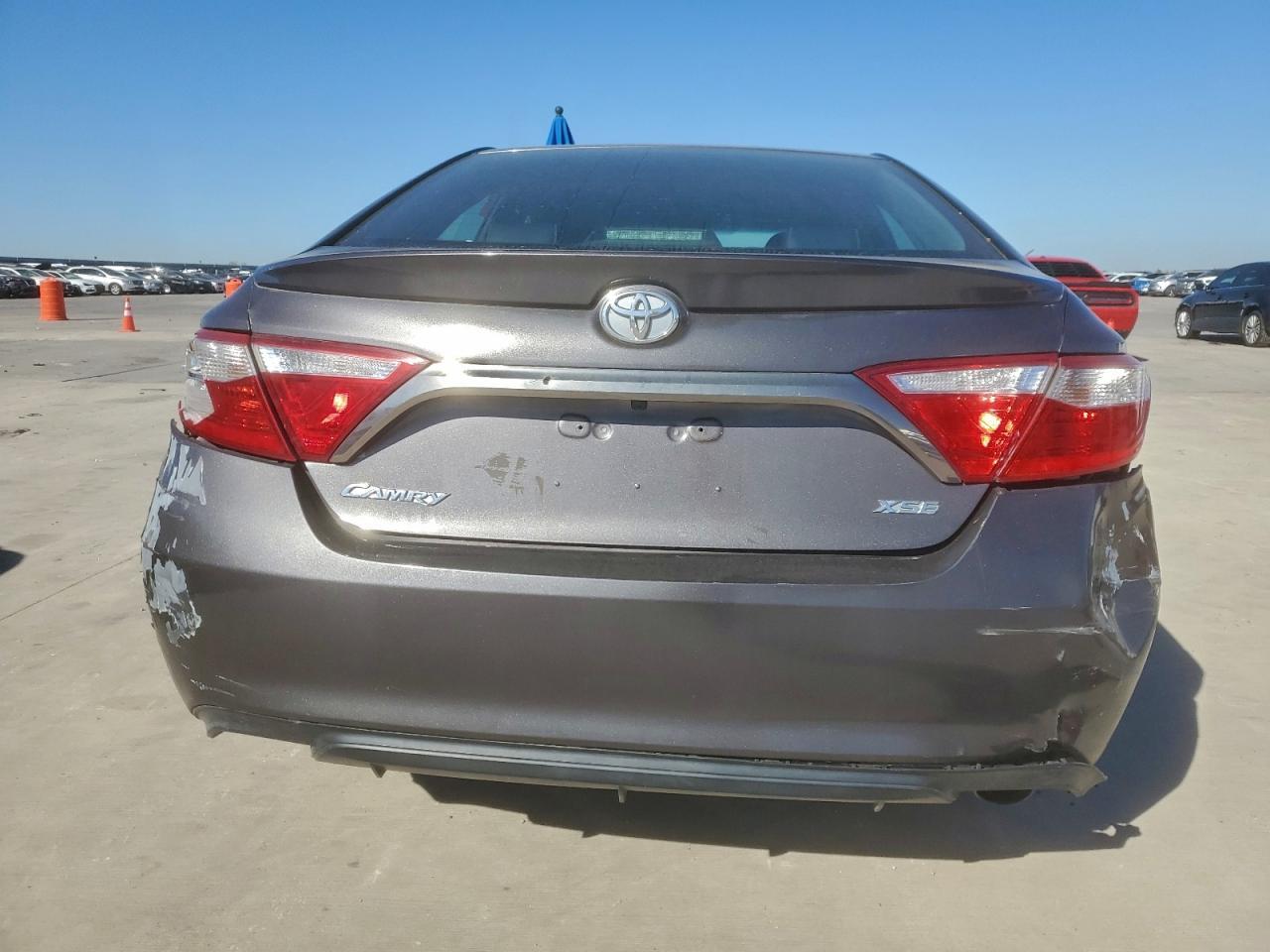 2015 TOYOTA CAMRY