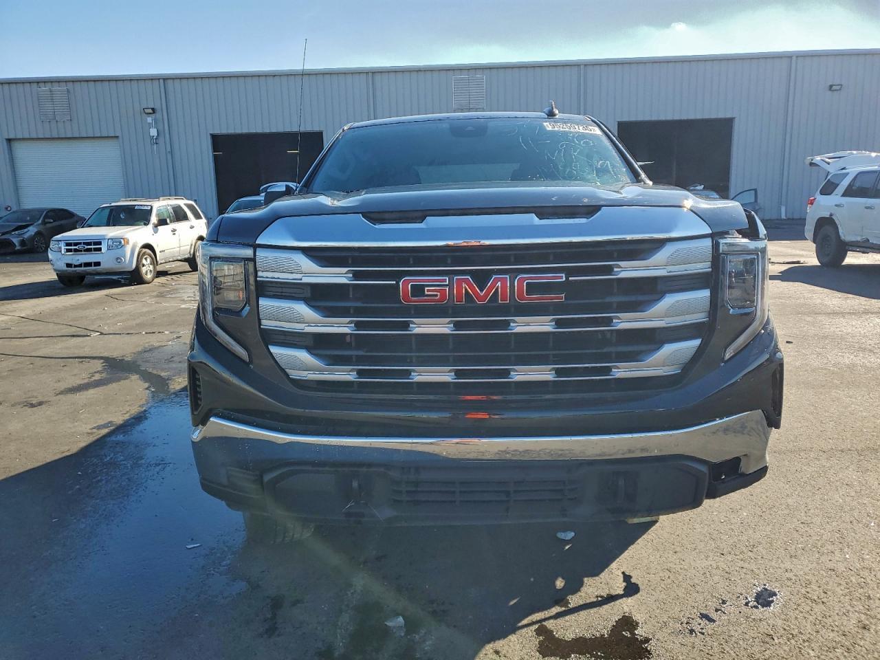 2024 GMC Sierra