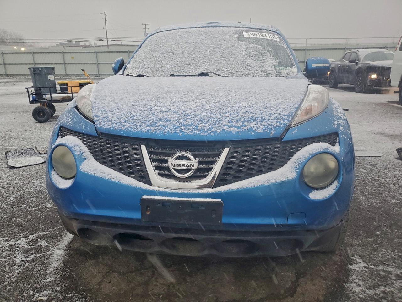 2011 NISSAN Juke