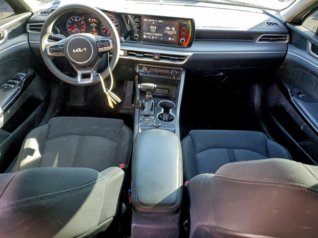 2022 KIA K5