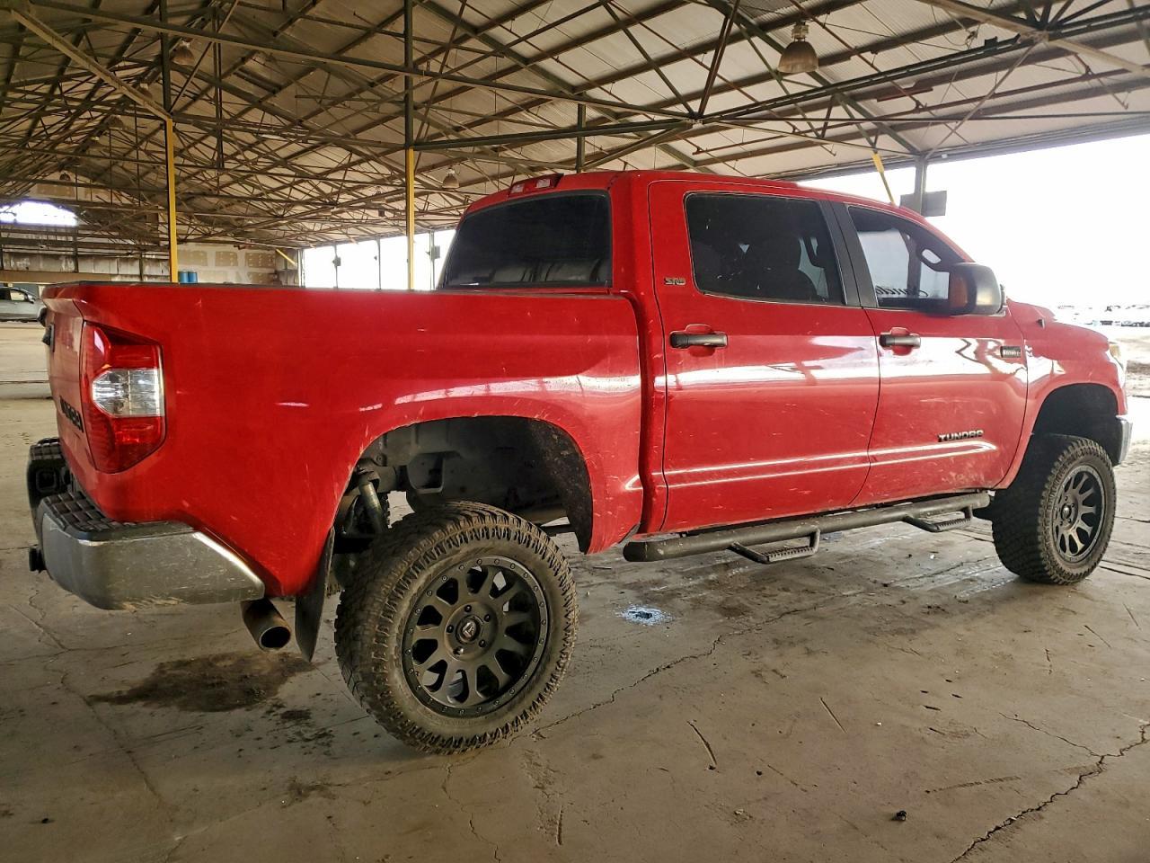2016 TOYOTA TUNDRA