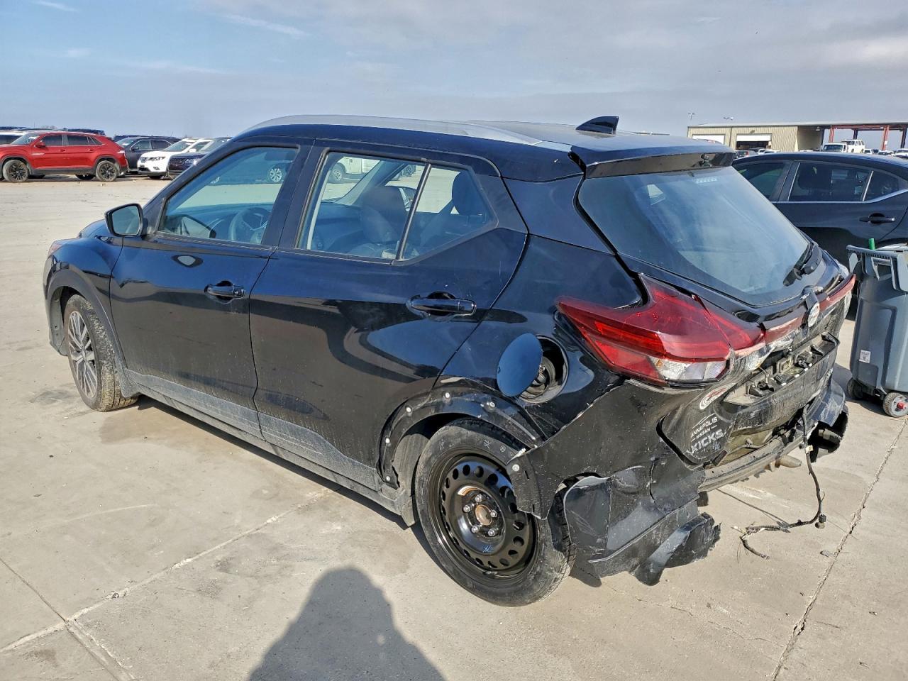 2021 NISSAN KICKS