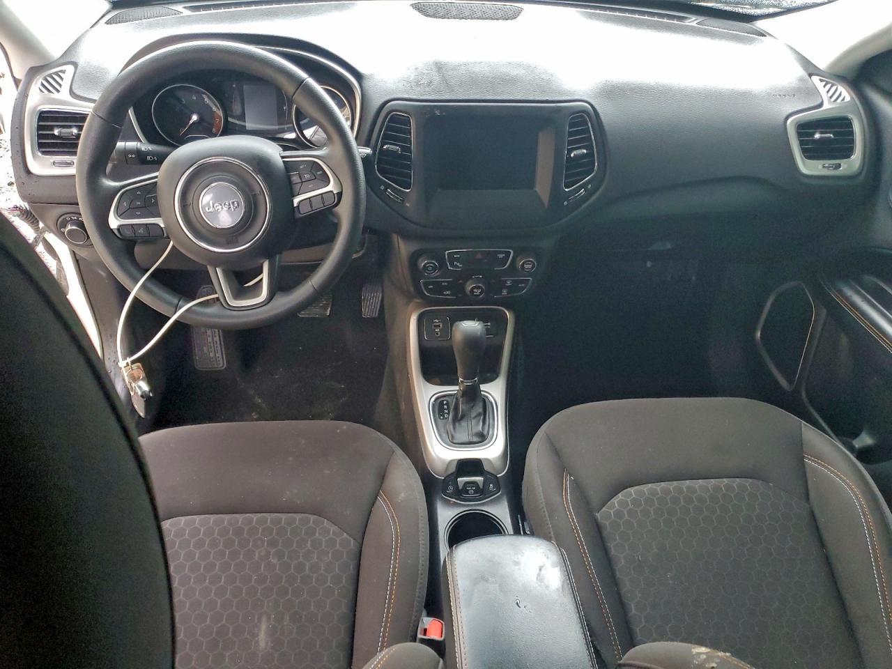 2020 JEEP Compass