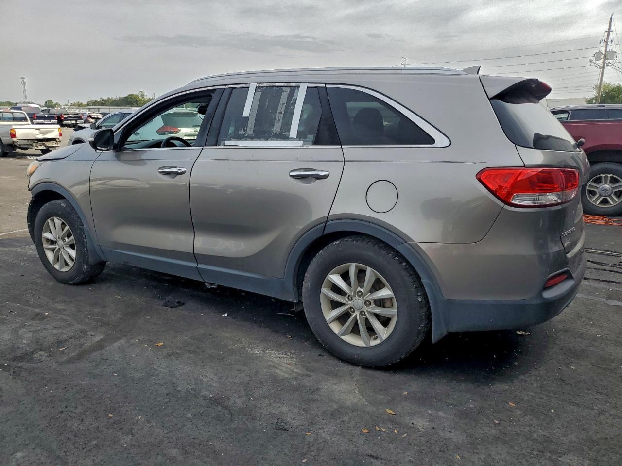 2017 KIA SORENTO
