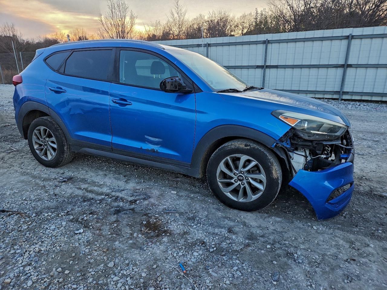 2016 HYUNDAI TUCSON