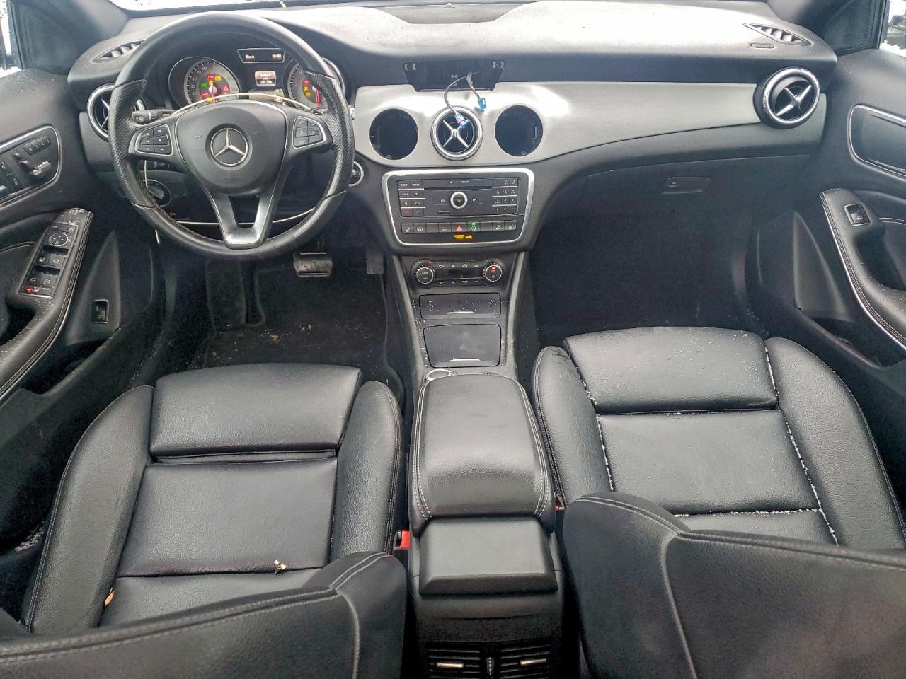 2016 MERCEDES-BENZ GLA-Class