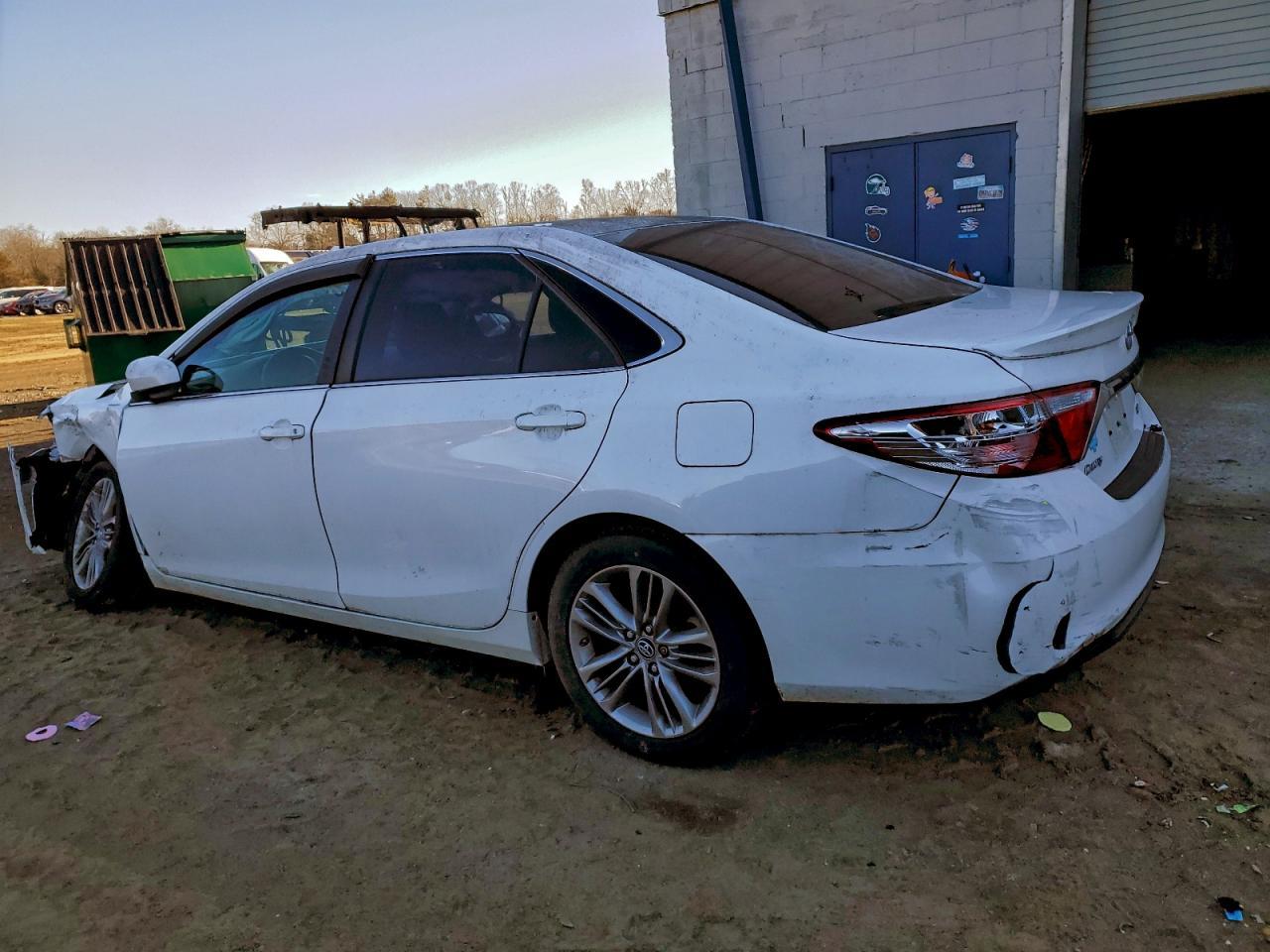 2017 TOYOTA CAMRY