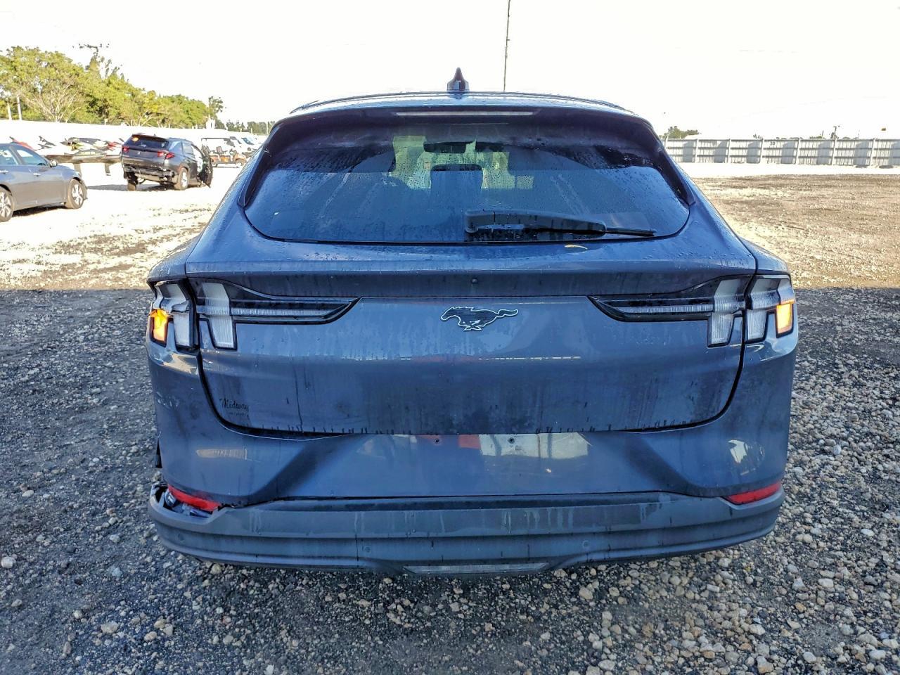 2021 FORD Mustang Mach-E
