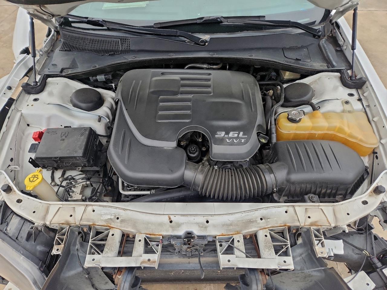 2016 CHRYSLER 300