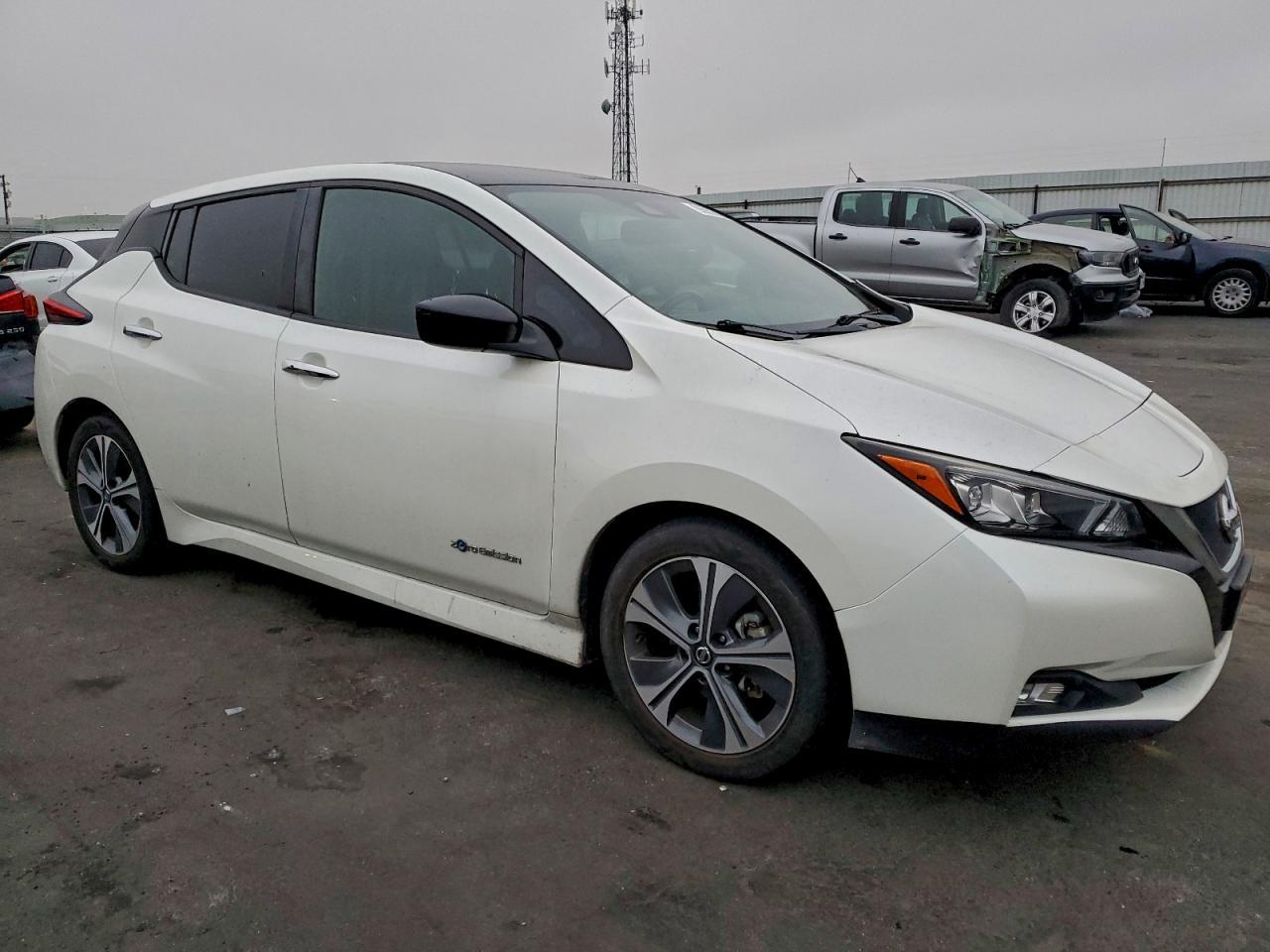 2019 NISSAN LEAF