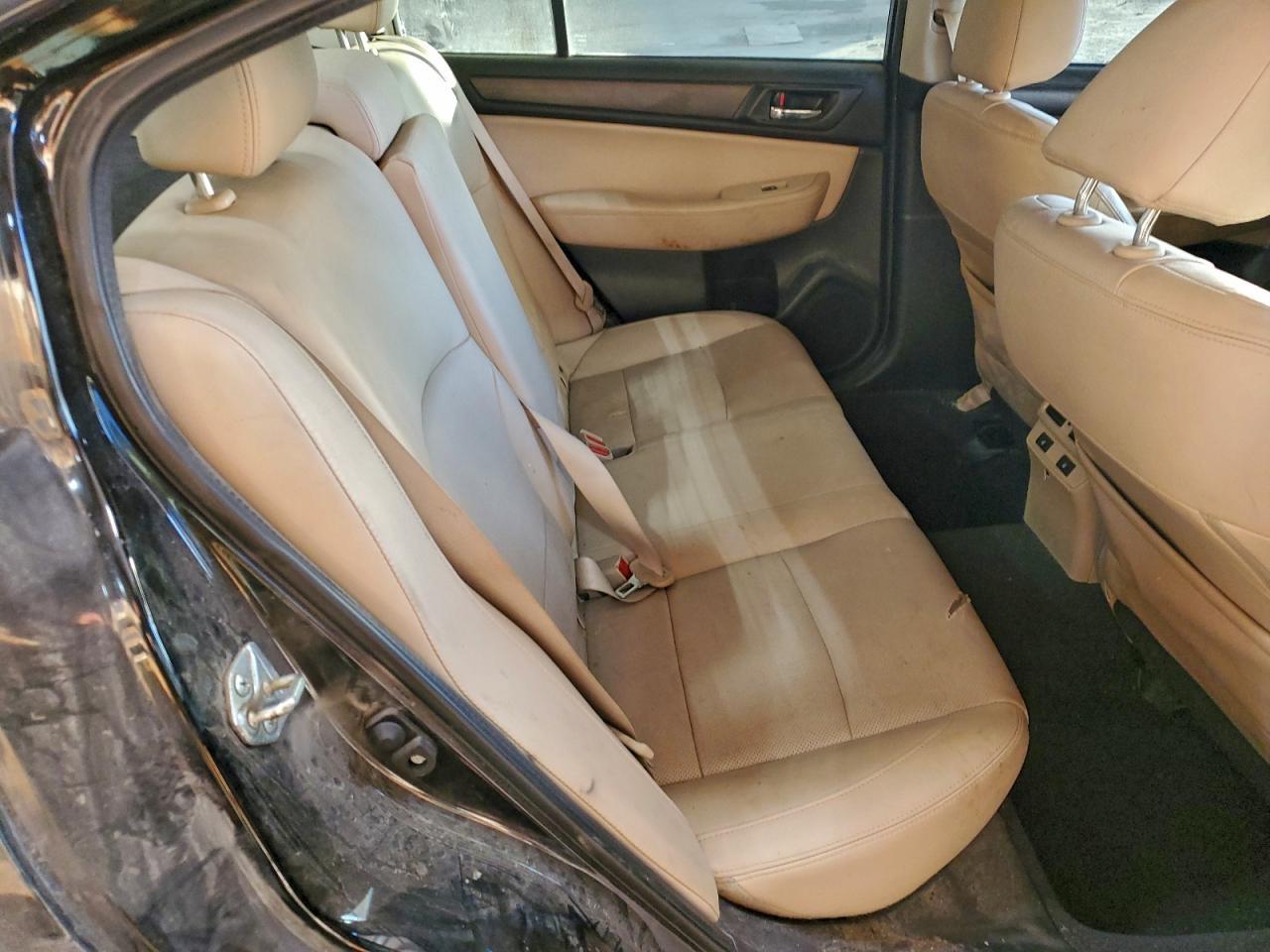 2016 SUBARU Legacy