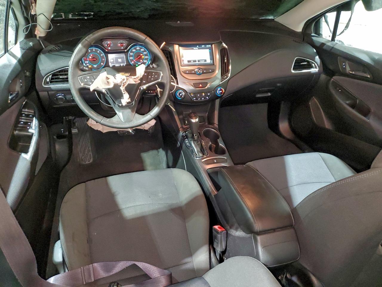 2017 CHEVROLET CRUZE