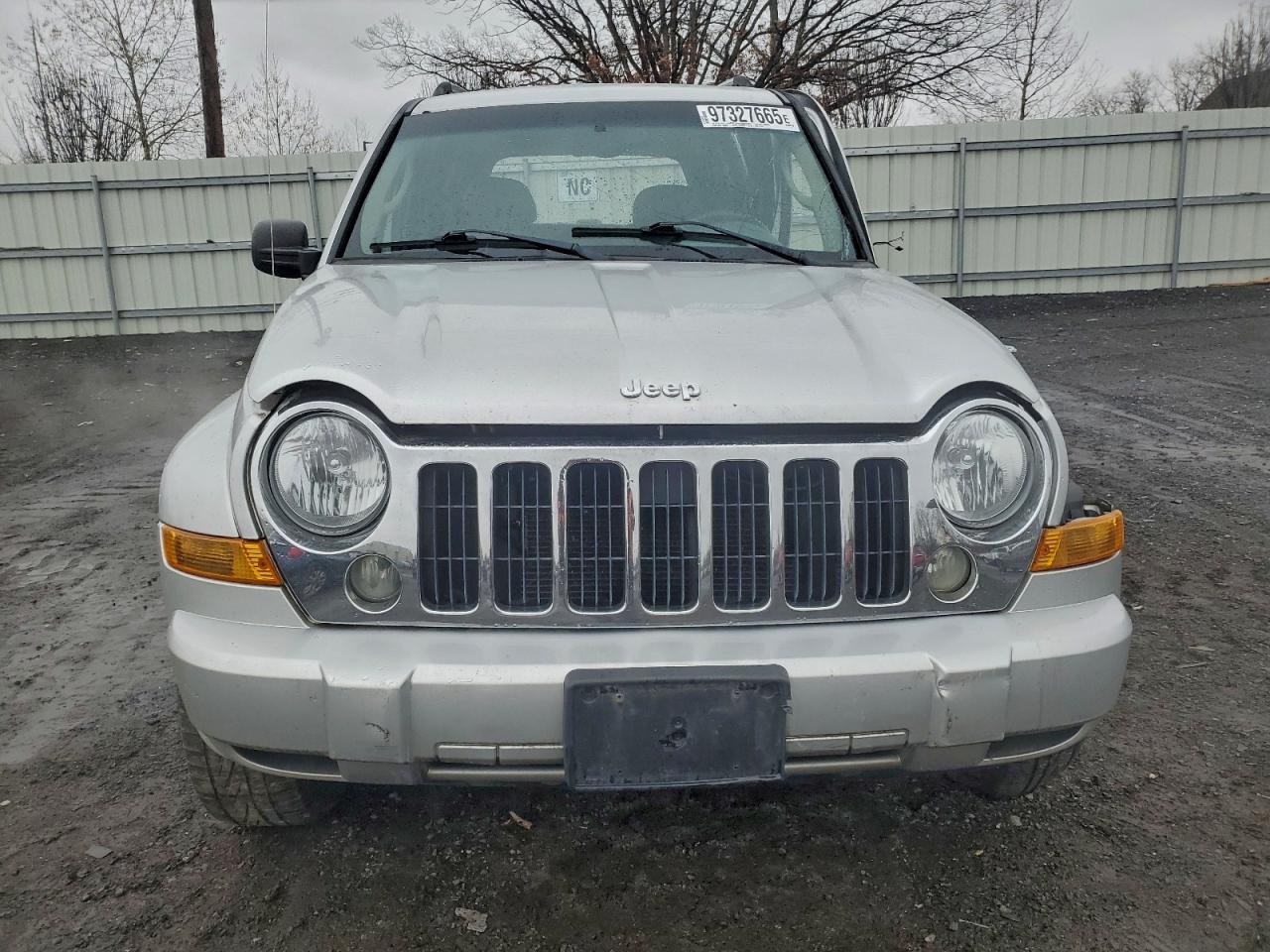 2005 JEEP Liberty
