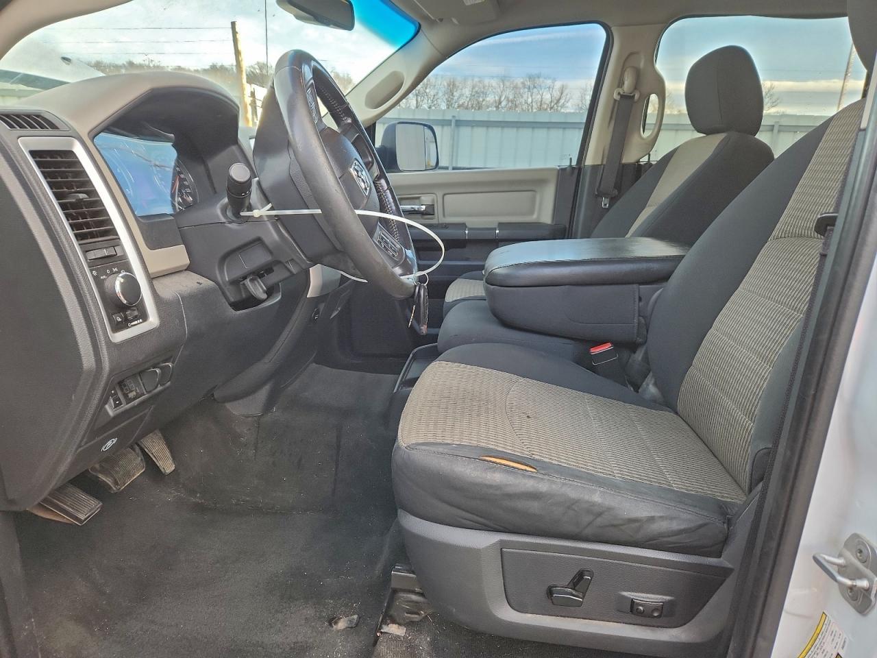 2012 DODGE Ram 2500