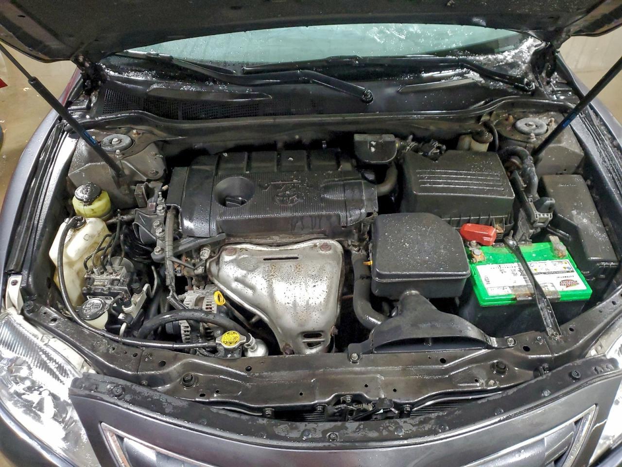 2011 TOYOTA CAMRY