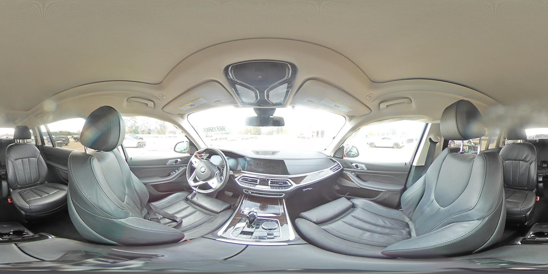 2021 BMW X7