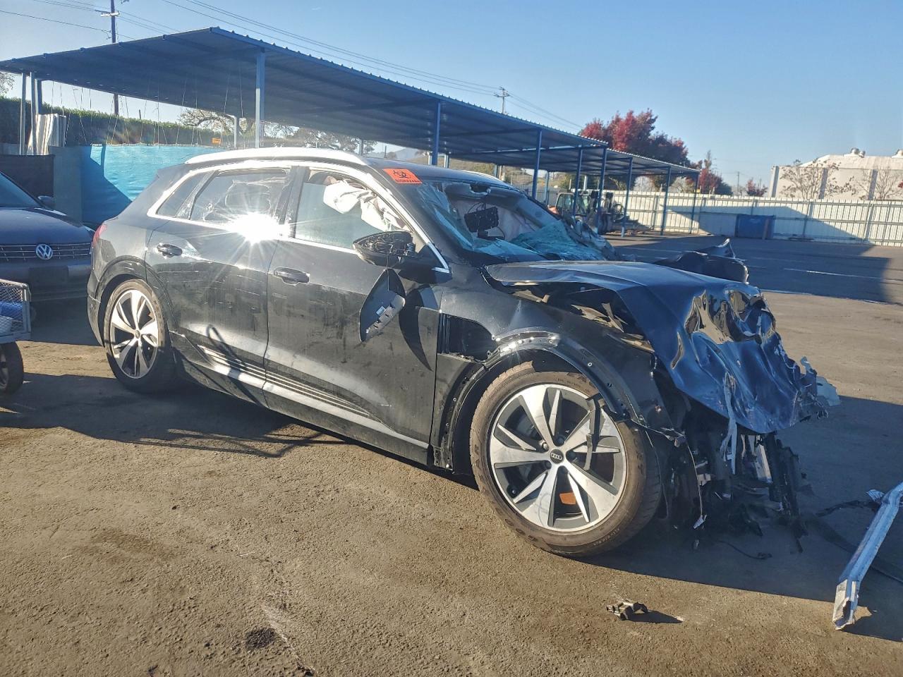 2024 AUDI Q8