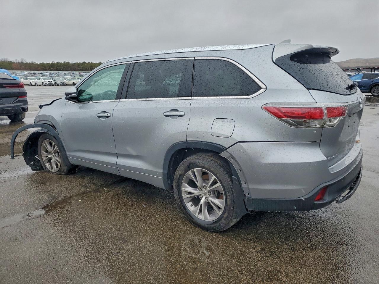 2015 TOYOTA HIGHLANDER