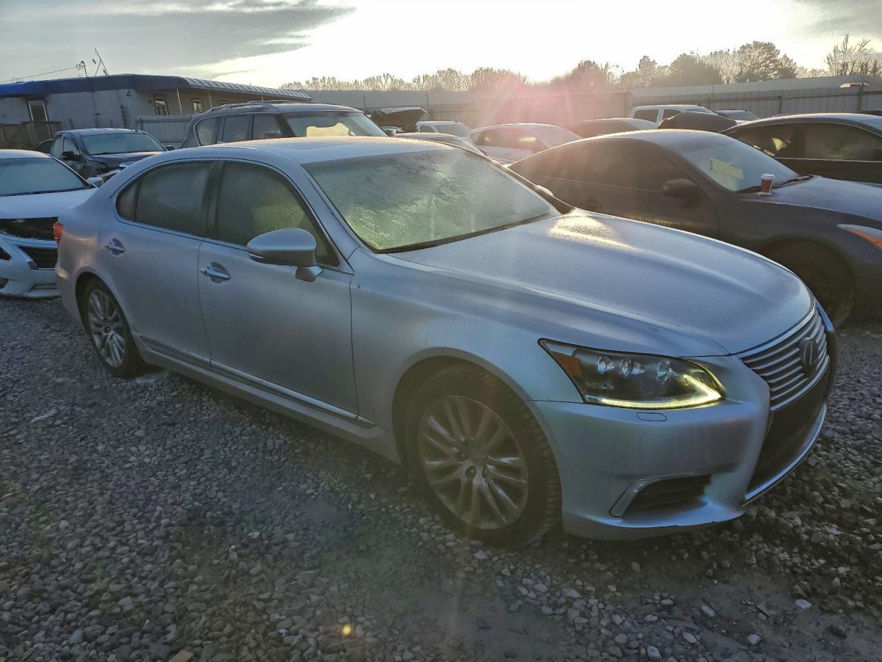 2016 LEXUS LS 460