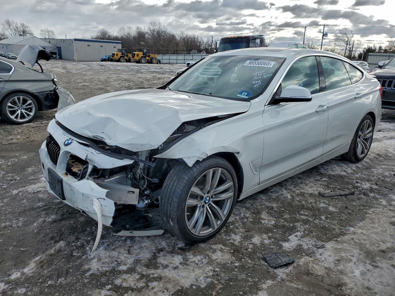2018 BMW 3 SERIES