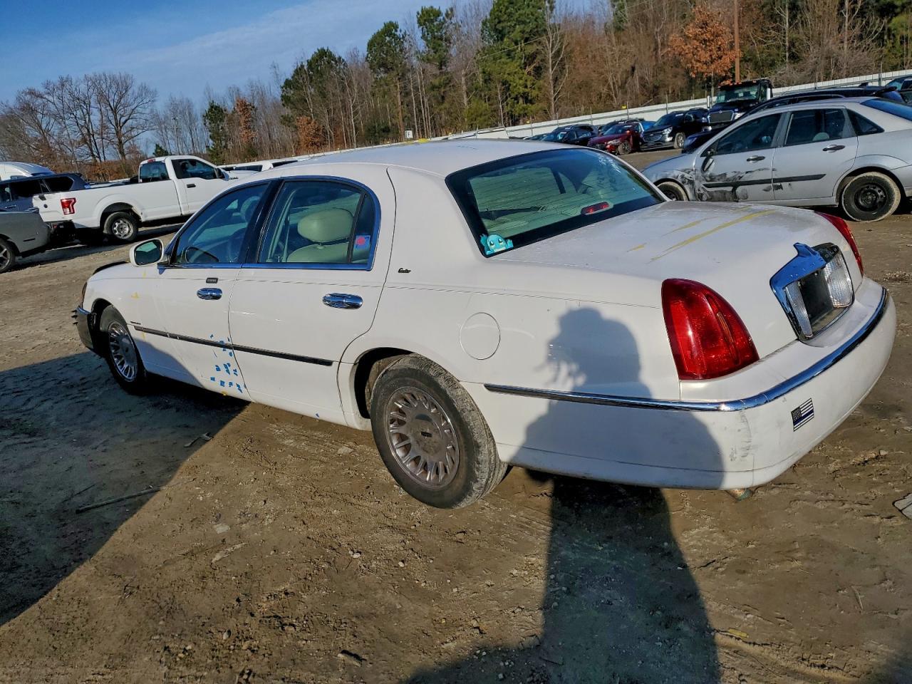 2001 LINCOLN Town Car