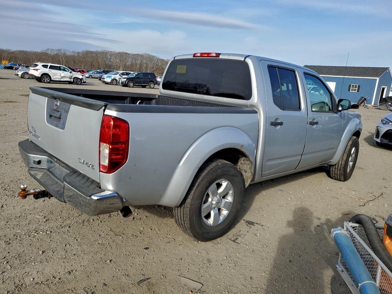 2013 NISSAN Frontier