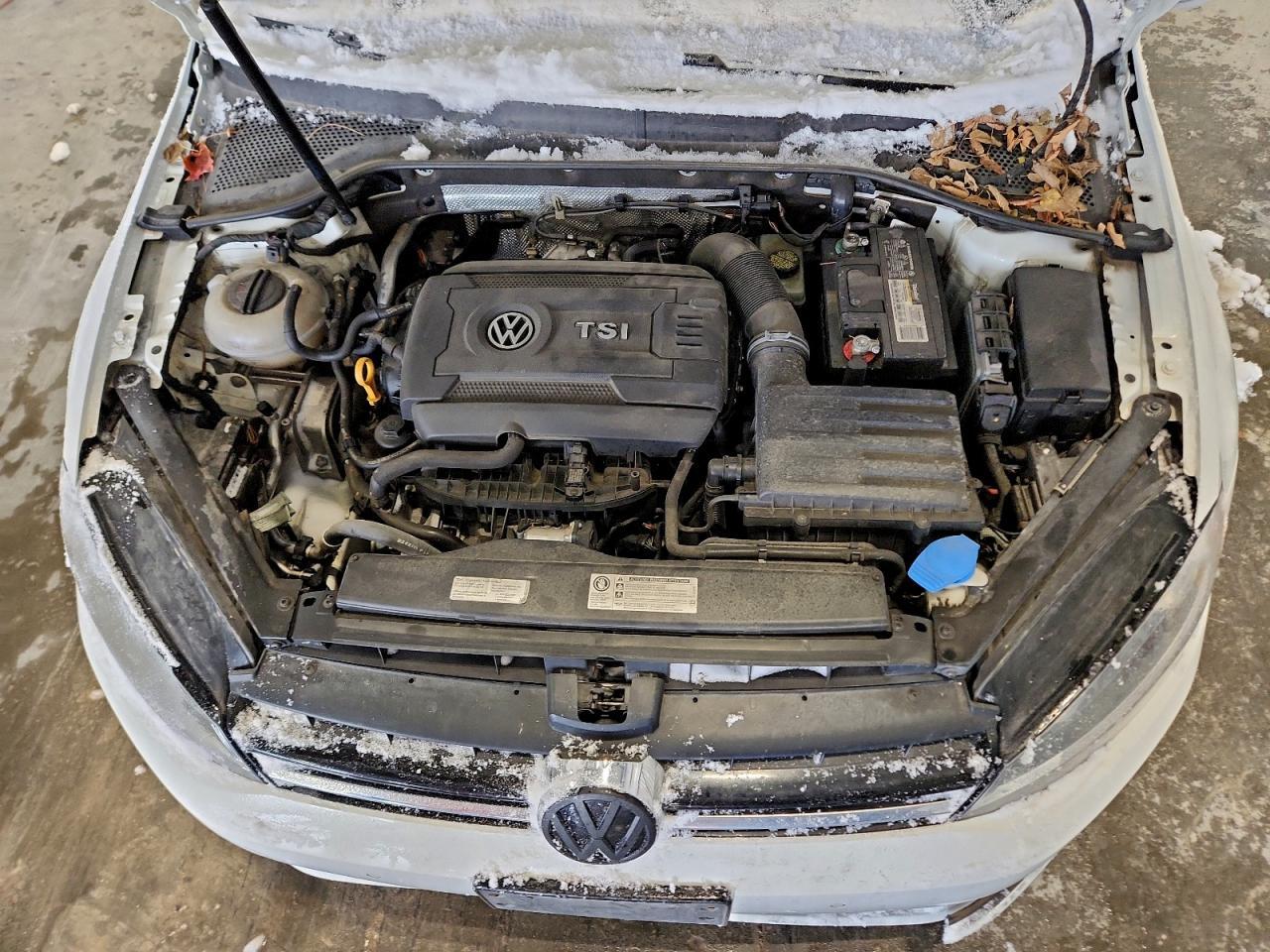 2015 VOLKSWAGEN GOLF