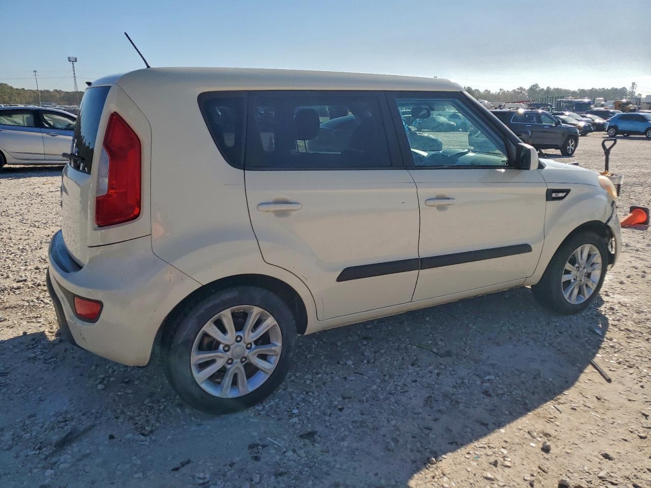 2013 KIA SOUL