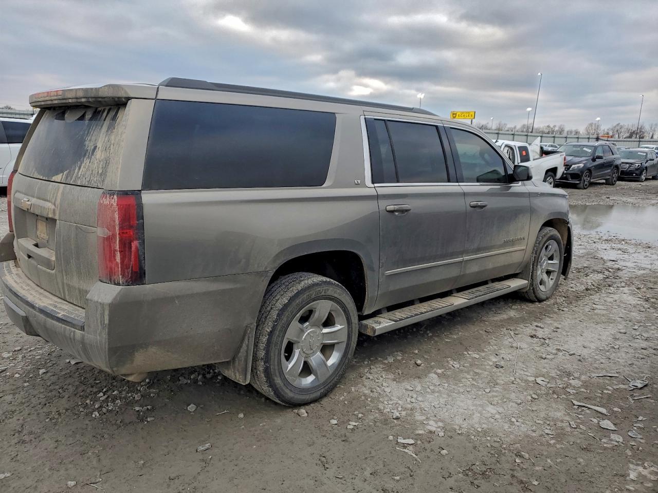 2018 CHEVROLET Suburban
