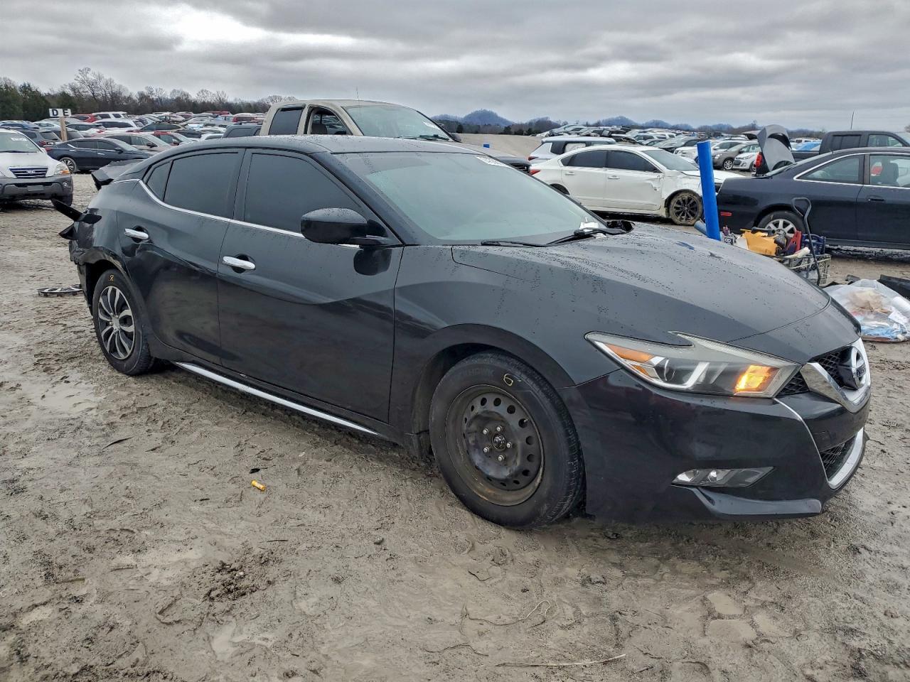 2017 NISSAN Maxima