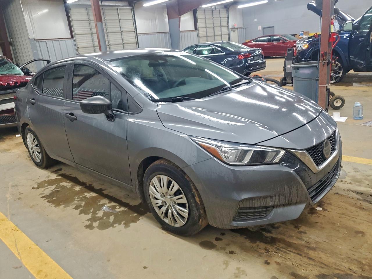 2020 NISSAN VERSA