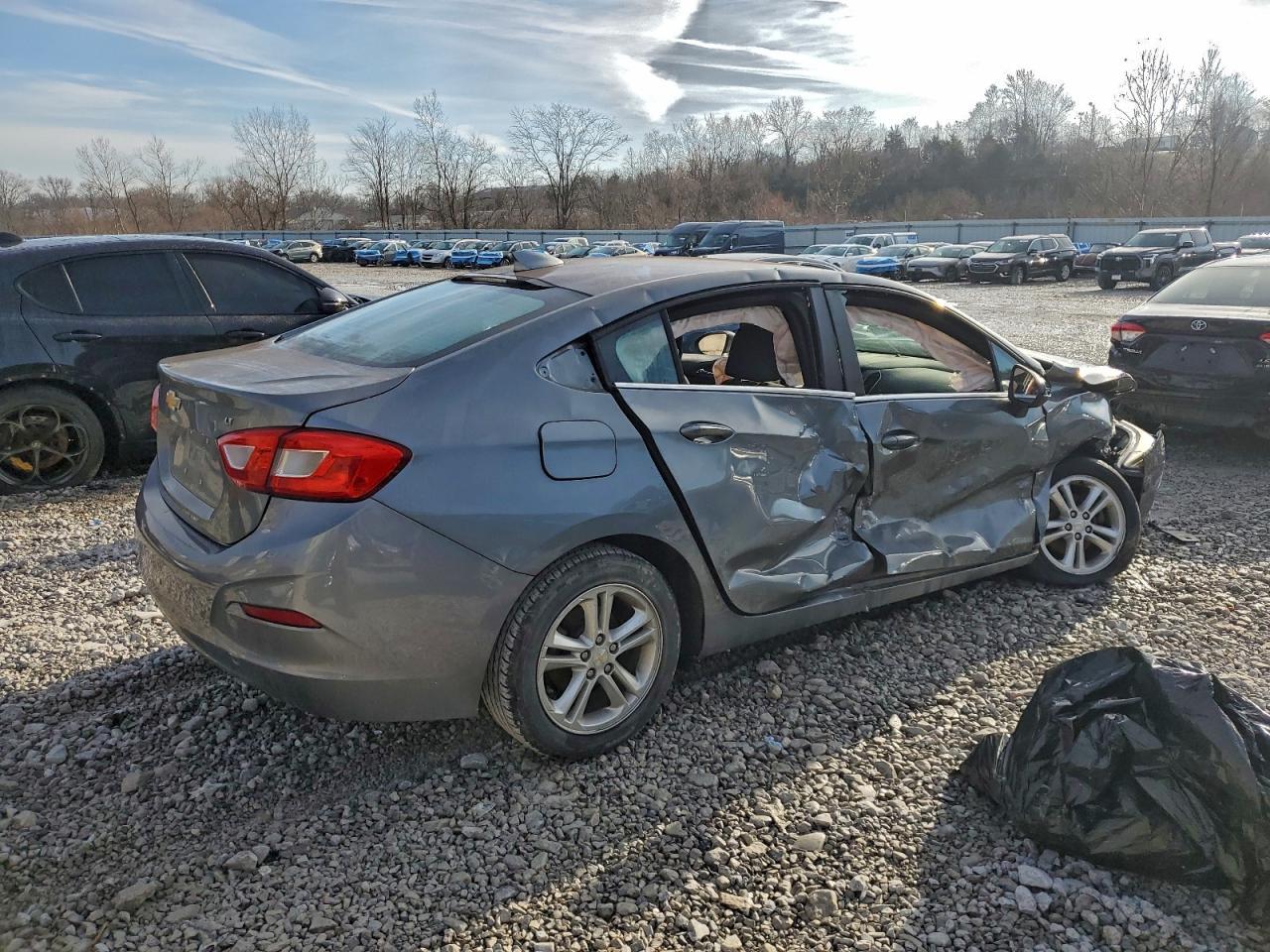 2018 CHEVROLET CRUZE